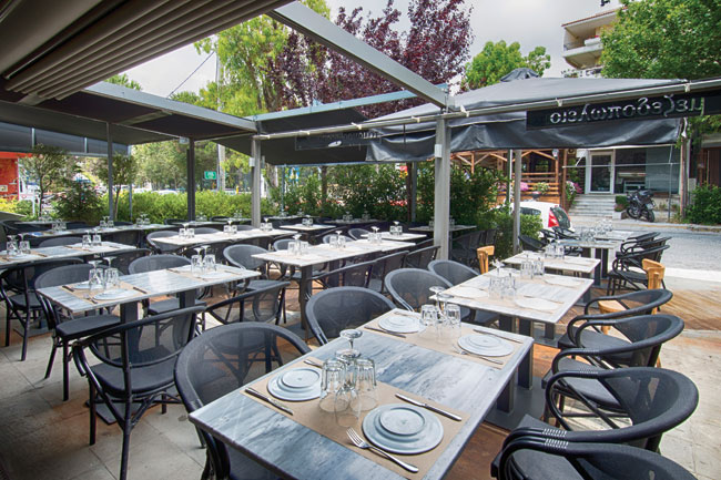 Το Μαύρο Πρόβατο του Press Café