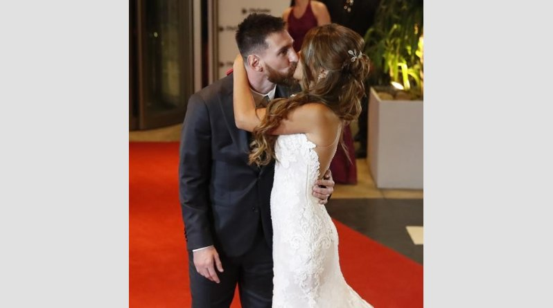 Ο γάμος - υπερπαραγωγή του Μέσι με τον παιδικό του έρωτα 