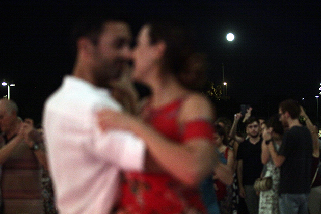 ΤΑΝΓΚΟ ΚΑΤΩ ΑΠΟ ΤΗ ΠΑΝΣΕΛΗΝΟ ΣΤΟ ΚΕΝΤΡΟ ΠΟΛΙΤΙΣΜΟΥ ΙΔΡΥΜΑ ΣΤΑΥΡΟΣ ΝΙΑΡΧΟΣ ΤΑΝΓΚΟ ΚΑΤΩ ΑΠΟ ΤΗ ΠΑΝΣΕΛΗΝΟ ΣΤΟ ΚΕΝΤΡΟ ΠΟΛΙΤΙΣΜΟΥ ΙΔΡΥΜΑ ΣΤΑΥΡΟΣ ΝΙΑΡΧΟΣ