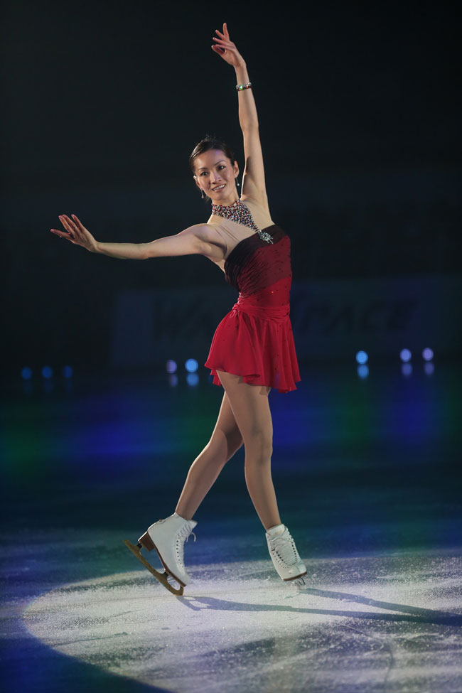 SHIZUKA ARAKAWA SHIZUKA ARAKAWA