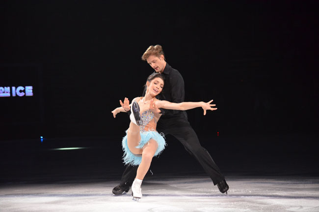 DAVIS WHITE DAVIS WHITE