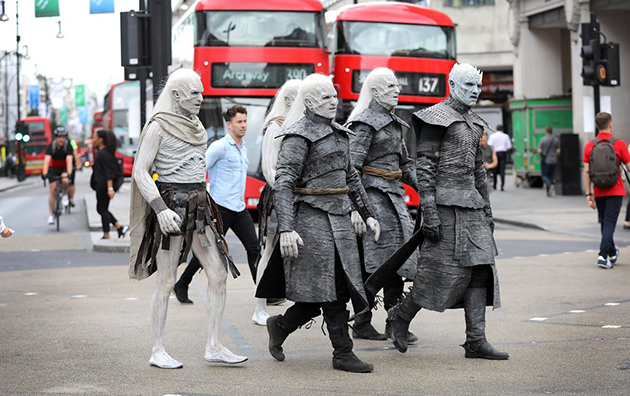 Έφιπποι White Walkers στο παλάτι του Μπάκιγχαμ