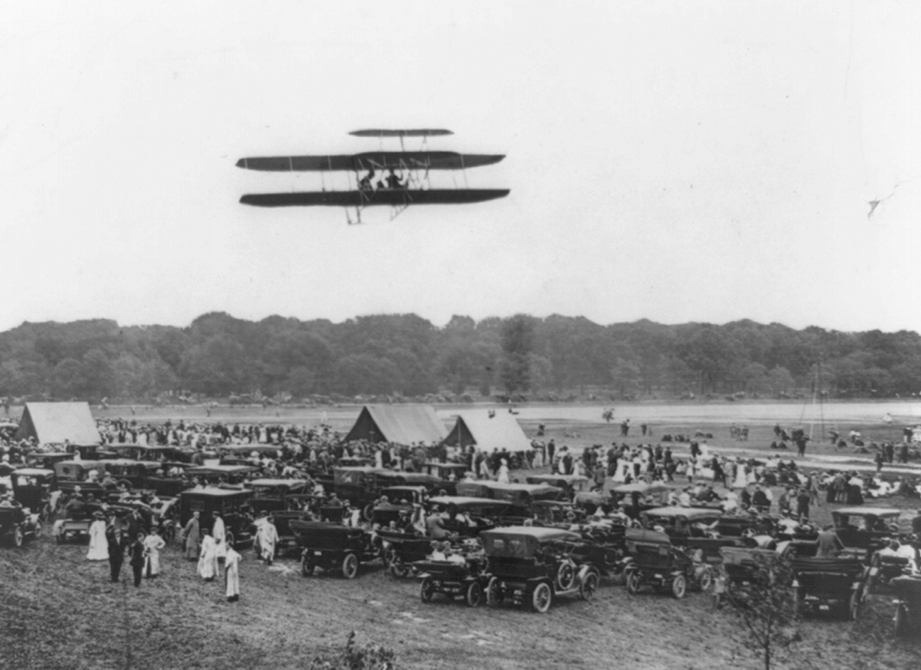 Πτήση του Όρβιλ Ράιτ και του Υπολοχαγού Λαμ στο Φορτ Μάγερ. Πτήση του Όρβιλ Ράιτ και του Υπολοχαγού Λαμ στο Φορτ Μάγερ.