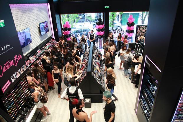 Η NYX Professional Makeup στην Αθήνα Η NYX Professional Makeup στην Αθήνα