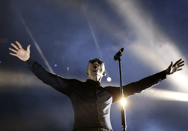 Τσέστερ Μπένινγκτον Τσέστερ Μπένινγκτον