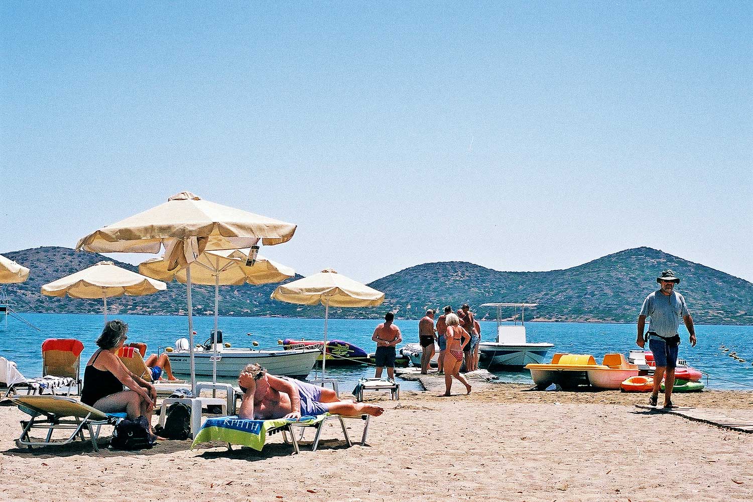 Για µπάνιο στην Ελούντα Για µπάνιο στην Ελούντα