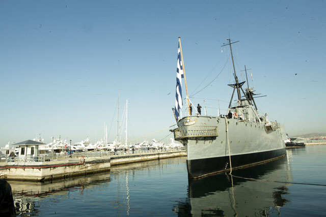 Προκειμένου να γίνουν εργασίες συντήρησης και επισκευής Προκειμένου να γίνουν εργασίες συντήρησης και επισκευής