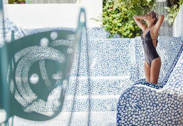 Εμπνευσμένο από την περίφημη ελληνική φιλοξενία, το ξενοδοχείο Agalia είναι φτιαγμένο έτσι ώστε να σε αγκαλιάζει.