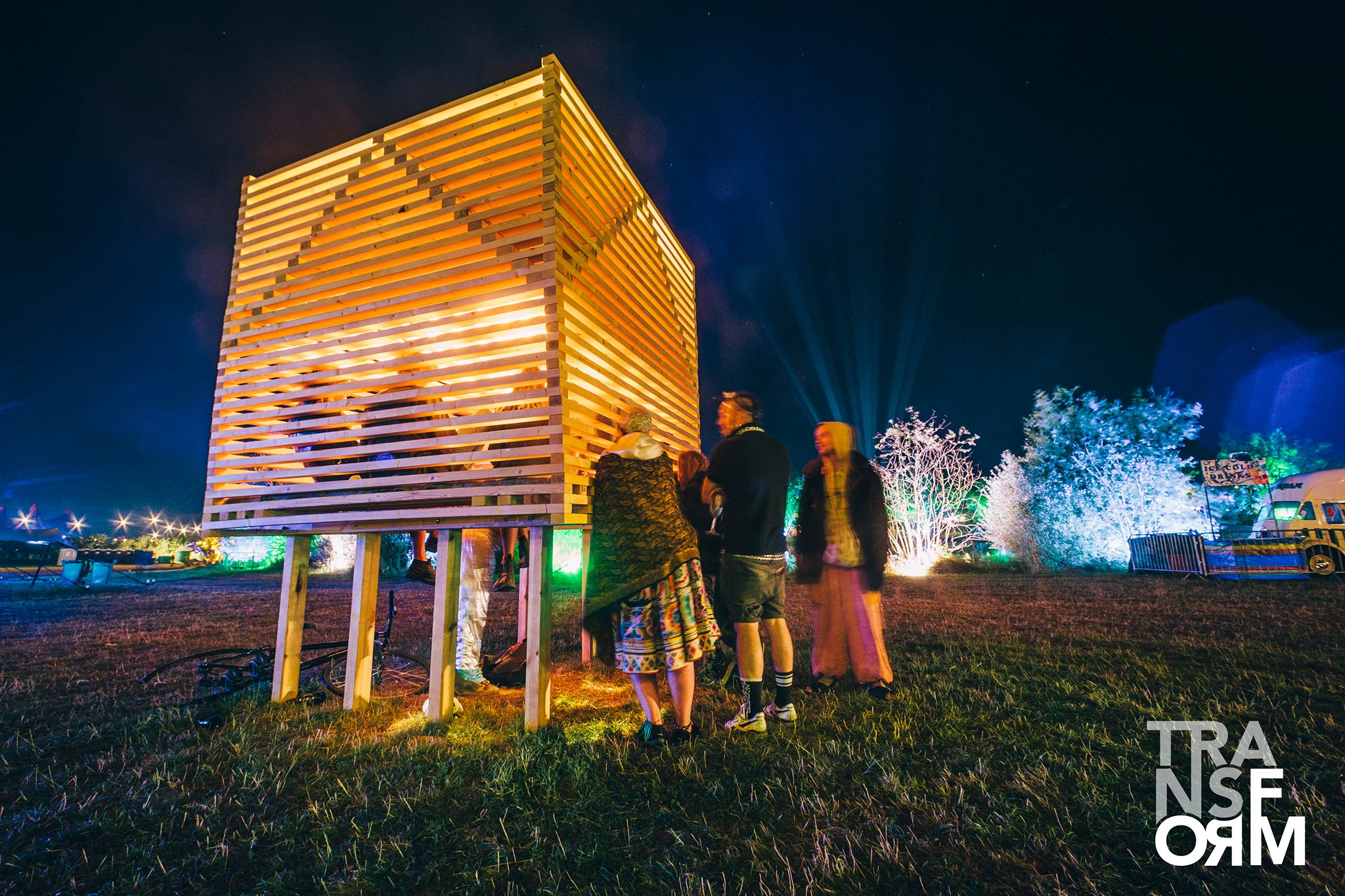 Μία έκδοση με υπέροχες φωτογραφίες από τις μεγαλύτερες μουσικές γιορτές του πλανήτη Μία έκδοση με υπέροχες φωτογραφίες από τις μεγαλύτερες μουσικές γιορτές του πλανήτη