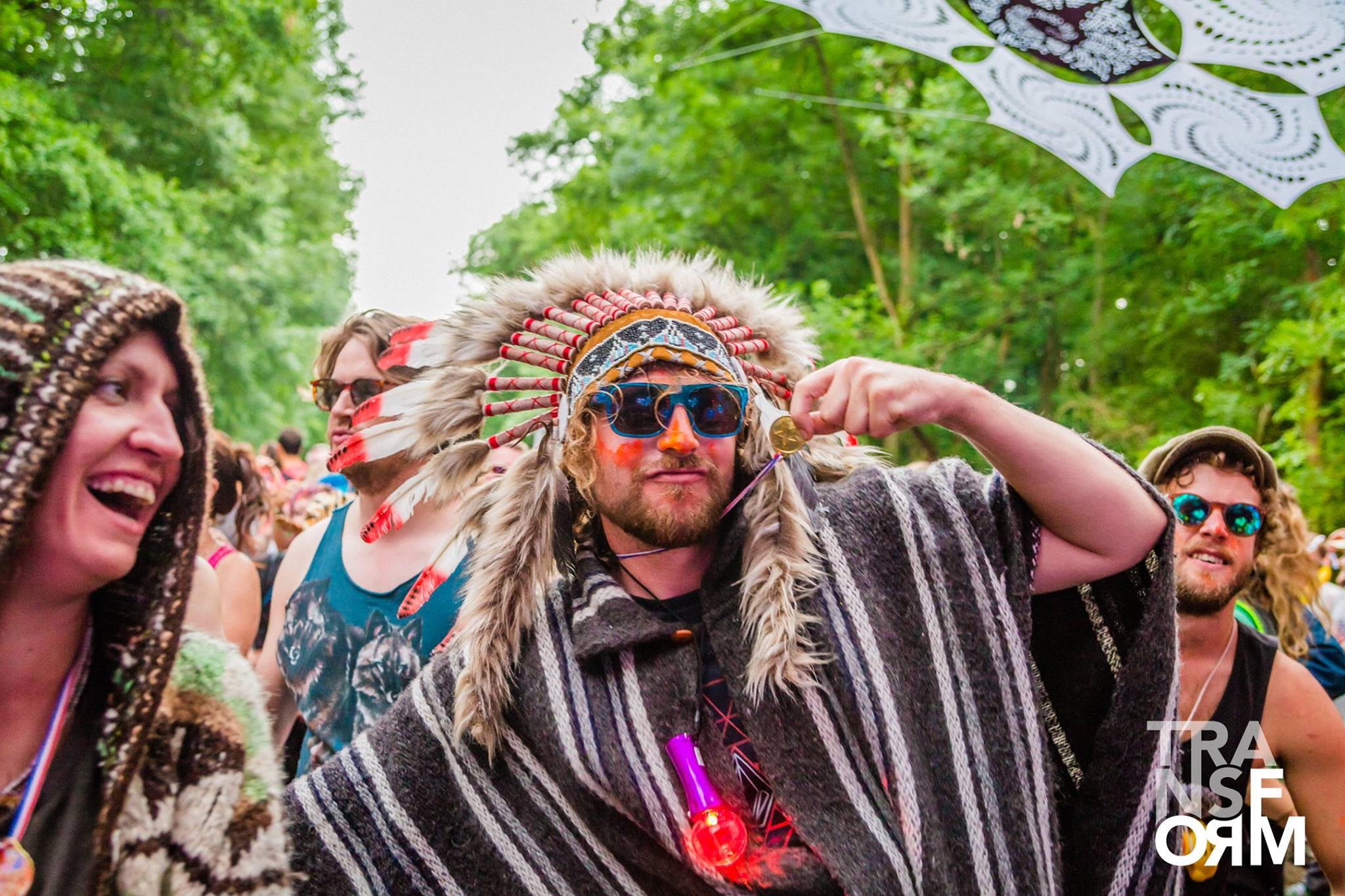 Μία έκδοση με υπέροχες φωτογραφίες από τις μεγαλύτερες μουσικές γιορτές του πλανήτη Μία έκδοση με υπέροχες φωτογραφίες από τις μεγαλύτερες μουσικές γιορτές του πλανήτη