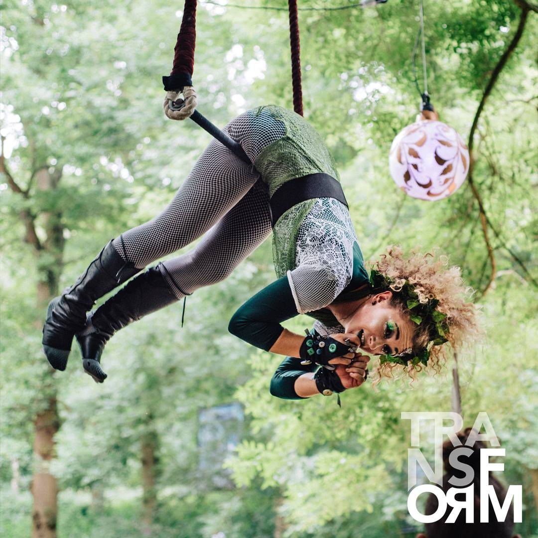 Μία έκδοση με υπέροχες φωτογραφίες από τις μεγαλύτερες μουσικές γιορτές του πλανήτη Μία έκδοση με υπέροχες φωτογραφίες από τις μεγαλύτερες μουσικές γιορτές του πλανήτη