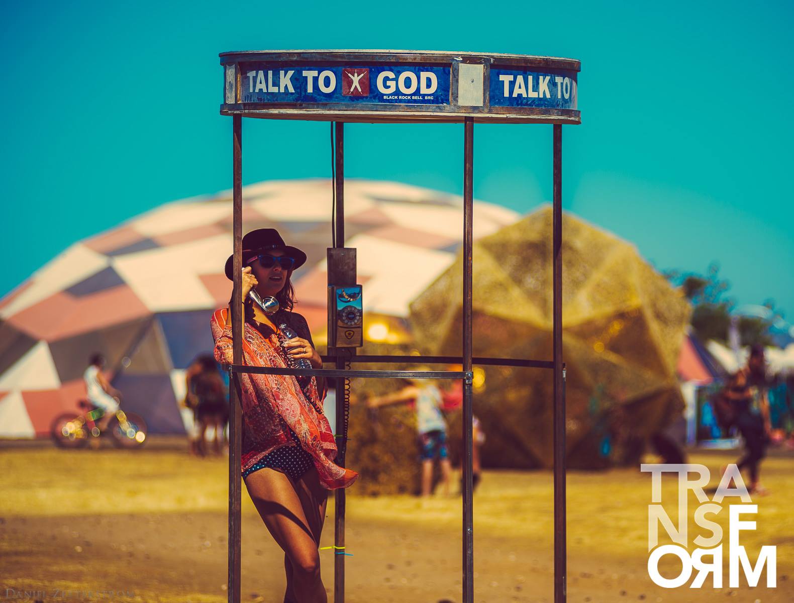 Μία έκδοση με υπέροχες φωτογραφίες από τις μεγαλύτερες μουσικές γιορτές του πλανήτη Μία έκδοση με υπέροχες φωτογραφίες από τις μεγαλύτερες μουσικές γιορτές του πλανήτη