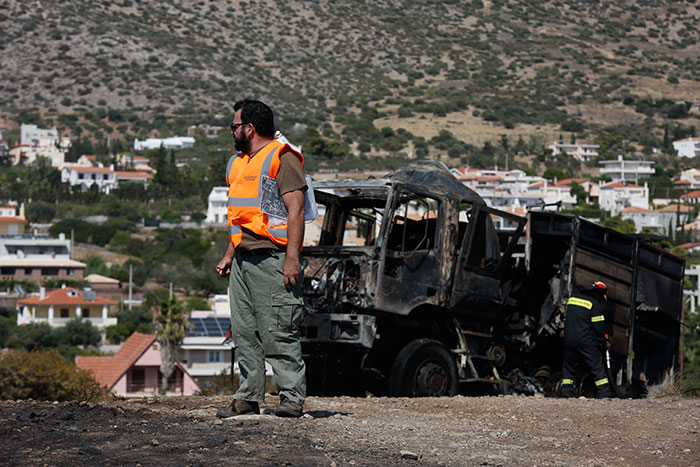 πυρκαγιά ανάμεσα σε Λαγονήσι κι Ανάβυσσο