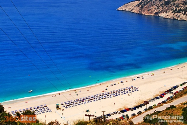 Κλείνει η ωραιότερη παραλία της χώρας λόγω νυχτερίδων;