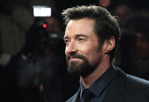 O Σάκης Γιούμπασης απαντά σε 10 ερωτήσεις μόνο με φωτογραφίες του O Σάκης Γιούμπασης απαντά σε 10 ερωτήσεις μόνο με φωτογραφίες του