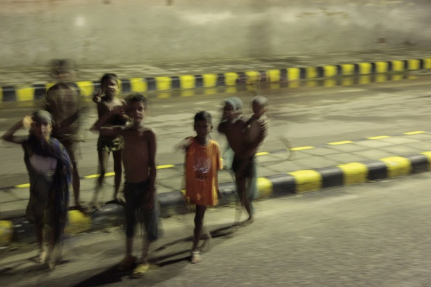 O Σάκης Γιούμπασης απαντά σε 10 ερωτήσεις μόνο με φωτογραφίες του O Σάκης Γιούμπασης απαντά σε 10 ερωτήσεις μόνο με φωτογραφίες του