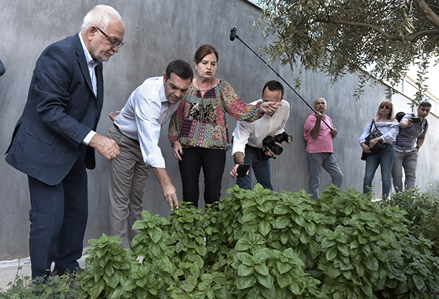  ΕΠΙΣΚΕΨΗ ΤΟΥ ΠΡΩΘΥΠΟΥΡΓΟΥ ΑΛ. ΤΣΙΠΡΑ ΣΤΗΝ APIVITA