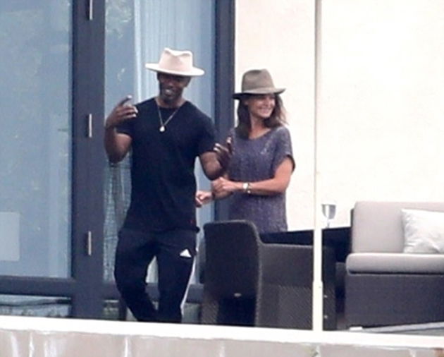 Κέιτι Χολμς-Τζέιμι Φοξ