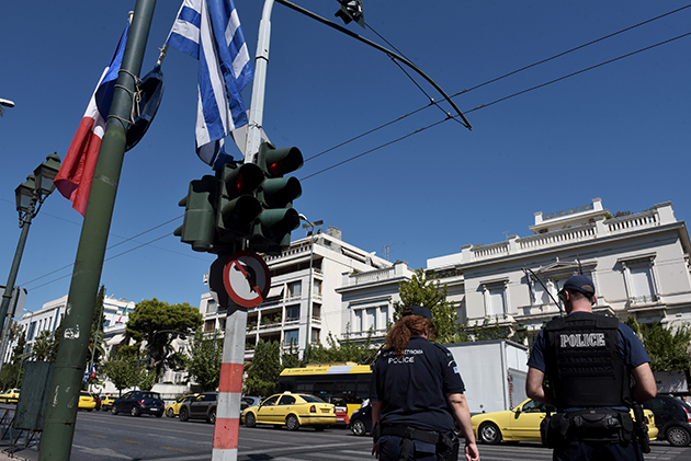 ΠΡΟΕΤΟΙΜΑΣΙΕΣ ΚΑΙ ΜΕΤΡΑ ΑΣΦΑΛΕΙΑΣ ΓΙΑ ΤΗΝ ΑΥΡΙΑΝΗ ΕΠΙΣΚΕΨΗ ΤΟΥ ΓΑΛΛΟΥ ΠΡΟΕΔΡΟΥ ΕΜΑΝΟΥΕΛ ΜΑΚΡΟΝ ΣΤΗΝ ΑΘΗΝΑ // ΕΙΔΟΠΟΙΗΣΗ ΑΠΑΓΟΡΕΥΣΗΣ ΣΤΑΘΜΕΥΣΗΣ ΣΤΟ ΓΑΛΛΙΚΟ ΙΣΤΙΝΤΟΥΤΟ (EUROKINISSI/ΤΑΤΙΑΝΑ ΜΠΟΛΑΡΗ)