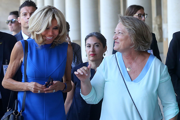 BRIGITTE MACRON - ΣΙΣΣΥ ΠΑΥΛΟΠΟΥΛΟΥ - ΑΡΧΑΙΑ ΑΓΟΡΑ