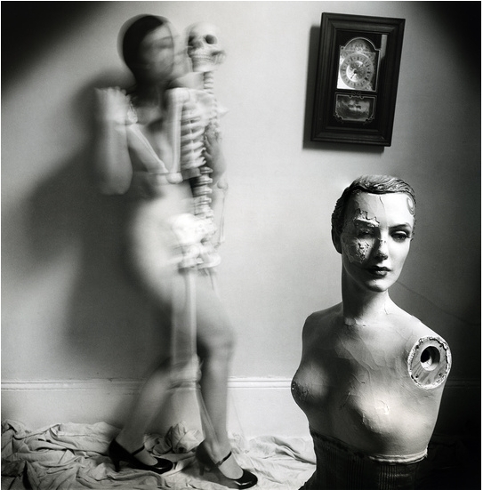 Οι αισθησιακές και τρομαχτικές φωτογραφίες της Brittany Markert Οι αισθησιακές και τρομαχτικές φωτογραφίες της Brittany Markert