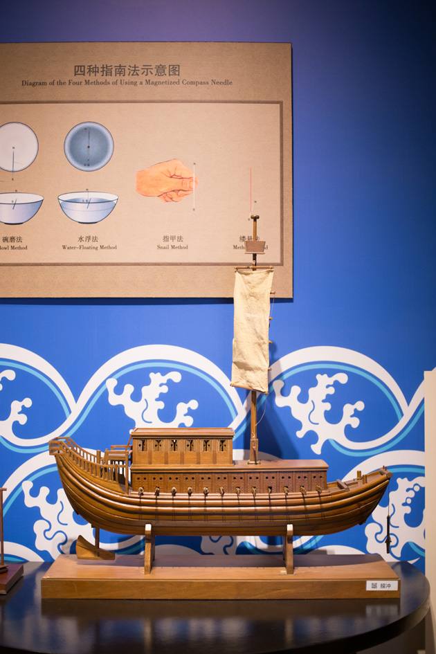 Armored Warship. Τεθωρακισμένο πολεμικό πλοίο, κατασκευασμένο για στρατιωτικές επιθέσεις. Μια σπουδαία συνεργασία Ελλάδας-Κίνας στο Θησείο