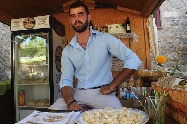 Μωραΐτικα, φρέσκα ζυμαρικά και παραδοσιακά προϊόντα Μωραΐτικα, φρέσκα ζυμαρικά και παραδοσιακά προϊόντα