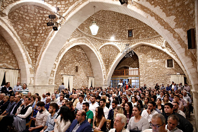 ΝΙΚΟΣ ΑΝΔΡΟΥΛΑΚΗΣ