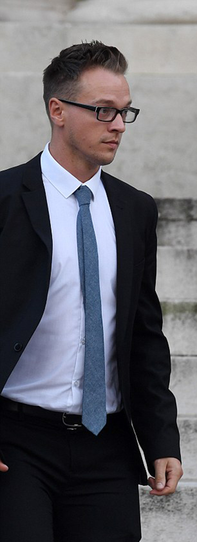 Σάλος στη Βρετανία με τον γκέι πατέρα που δικάζεται για το φόνο της 18μηνης κόρης του Σάλος στη Βρετανία με τον γκέι πατέρα που δικάζεται για το φόνο της 18μηνης κόρης του