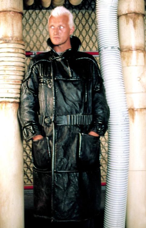 Πώς το Blade Runner άλλαξε τη μόδα μέχρι σήμερα Πώς το Blade Runner άλλαξε τη μόδα μέχρι σήμερα