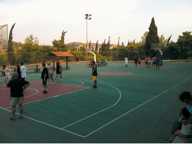 ΠΛΑΤΕΙΑ ΠΛΥΤΑ, Γούβα 