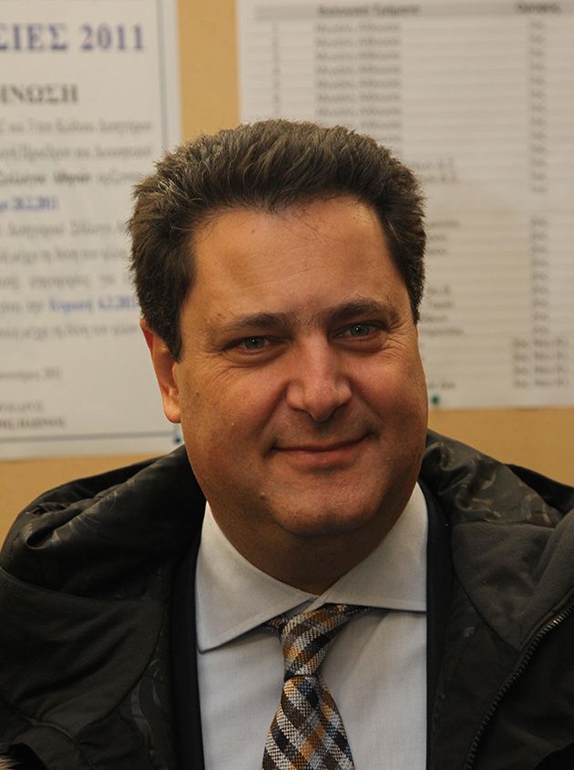 Μιχάλης Ζαφειρόπουλος