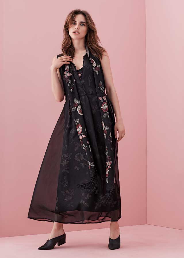 Έχει περάσει ένας χρόνος από τότε που το πρώτο κατάστημα FALCONERI άνοιξε στο Golden Hall και το γιορτάζουμε με ένα Tea Party Event στις 20 & 21 Οκτωβρίου.