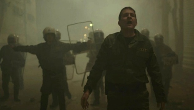 «Lines» σε σκηνοθεσία του Βασίλη Μαζωμένου 