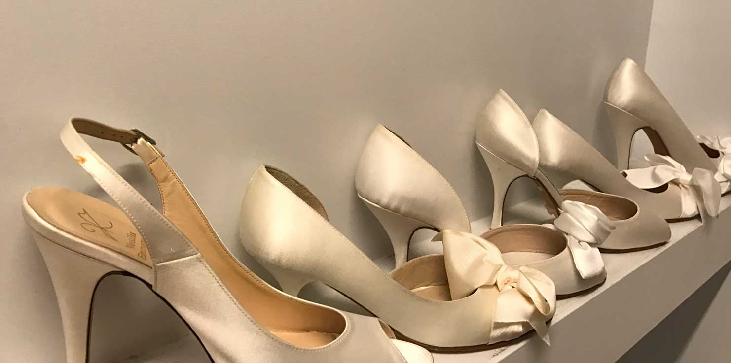 Απίθανο bazaar του Βασίλη Ζούλια Απίθανο bazaar του Βασίλη Ζούλια