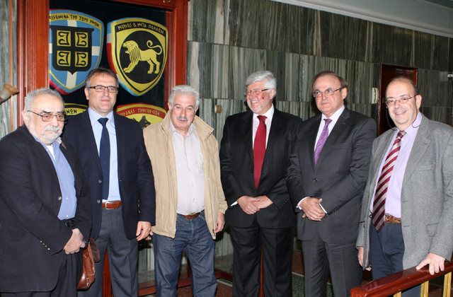  Χ. Γιαλλουρίδης - Καθηγητής Διεθνούς Πολιτικής, Πάντειο Πανεπιστήμιο, Γ. Χατζηθεοφάνους - Αντιπρόεδρος του Συλλόγου Αποφοίτων Αριστοτελείου Πανεπιστημίου, Π. Σαββίδης - Πρόεδρος του Συλλόγου Αποφοίτων Αριστοτελείου Πανεπιστημίου, Α. Μαλλιάς - Πρέσβης επί Τιμή - π. Πρέσβης της Ελλάδος στην Ουάσιγκτον  (2005-2009), Η. Φούτσης- Πρόεδρος και Ιδρυτής Εκπαιδευτικού Ομίλου New York College, Μ. Μιχαηλίδης, Καθηγητής New York College