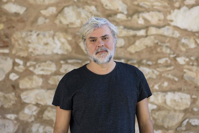 Νίκος Καραθάνος