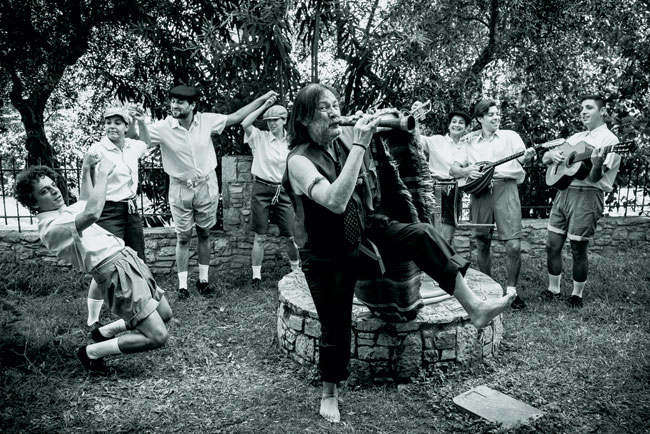 Η μουσική που σταμάτησε τον πετροπόλεμο