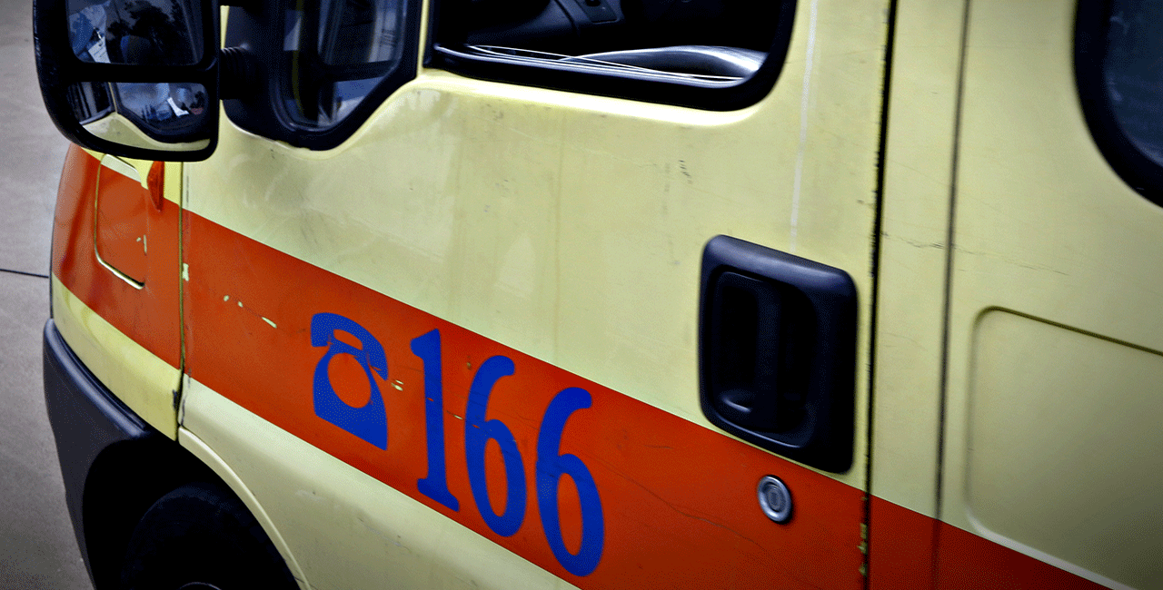 ambulance32423.gif