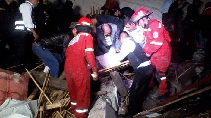 Γαμήλια δεξίωση πνίγηκε στη λάσπη/Τουλάχιστον 15 νεκροί