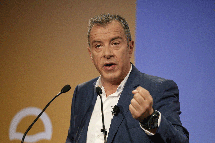 Σταύρος Θεοδωράκης