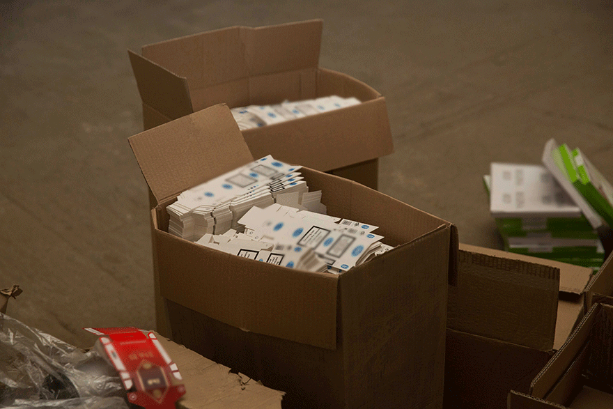 Λαθραία τσιγάρα