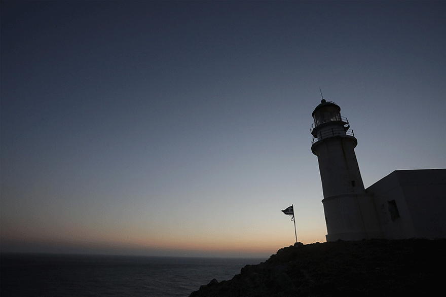Ο φάρος του Κάβο Πάππα στην Ικαρία