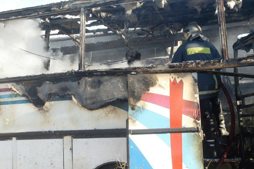 Πυρκαγιά σε τουριστικό λεωφορείο στην Πιερία