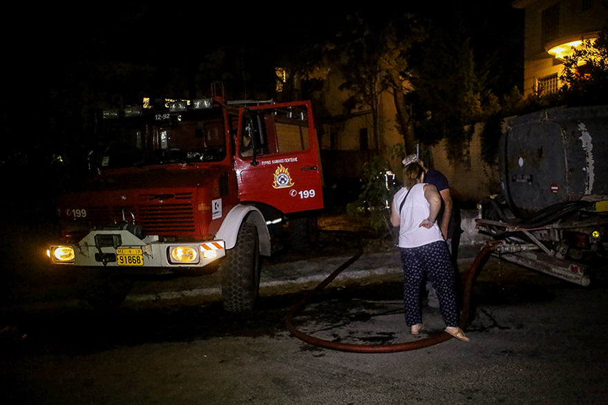 Πυρκαγιά στη Νέα Πεντέλη