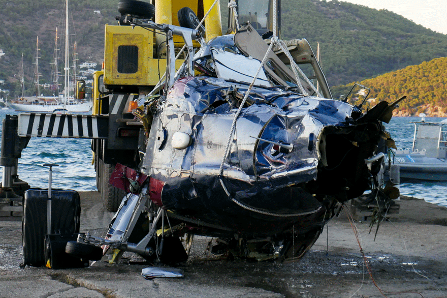 Τραγωδία στον Πόρο με τρεις νεκρούς σε συντριβή ελικοπτέρου