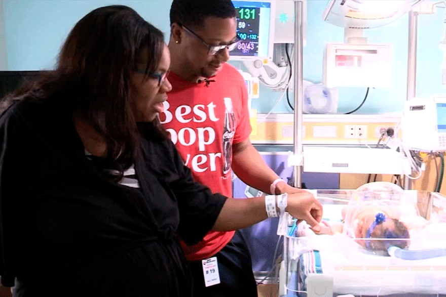 Μωρό στο Τενεσί των ΗΠΑ γεννήθηκε στις 11 Σεπτεμβρίου, στις 9.11 και ζύγιζε 9,11 λίβρες