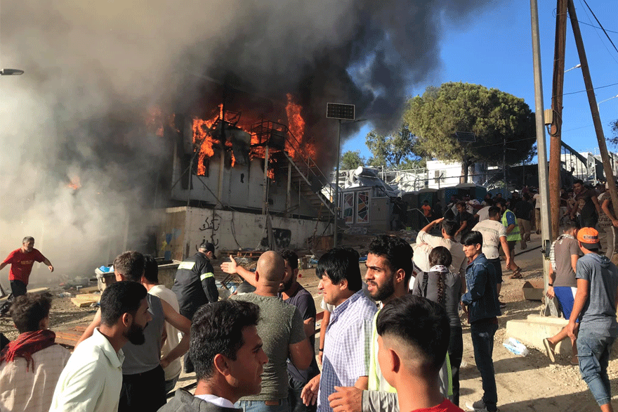 Πυρκαγιά με νεκρούς στον καταυλισμό στη Μόρια