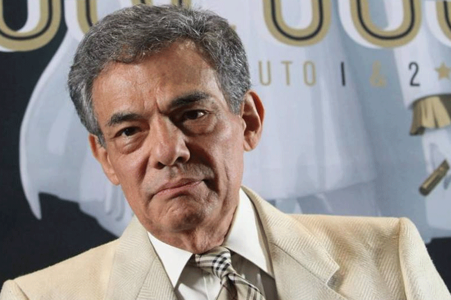 Ο Μεξικανός τραγουδιστής Χοσέ Χοσέ