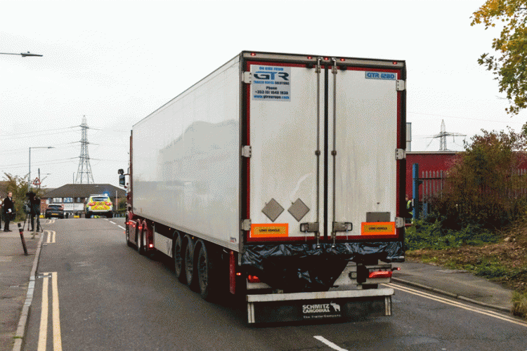 lorry-truck-death.gif